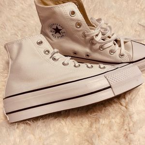 Women's Chuck Taylor All Star Hi Lift Platform Sneaker white
